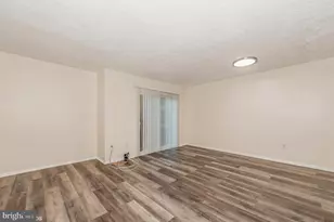 19 Mooring Ct, Essex, MD 21221 - Photo 2