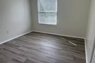 19 Mooring Ct, Essex, MD 21221 - Photo 12
