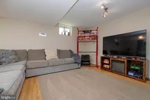 411 Warren Rd, Cockeysville, MD 21030 - Photo 32