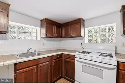 7 Lodge Road, Catonsville, MD 21228 - Photo 16