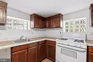7 Lodge Rd, Catonsville, MD 21228 - Photo 16