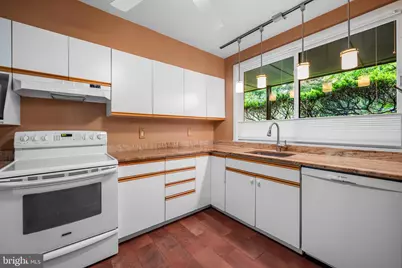 6003 Lakehurst Drive #5, Baltimore, MD 21210 - Photo 6