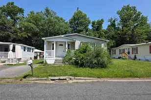 24 Tearose Dr, Middle River, MD 21220 - Photo 2