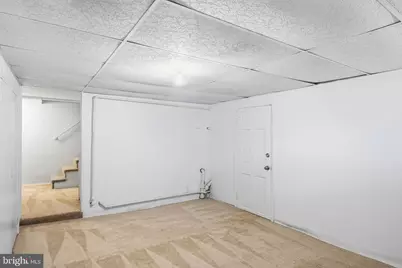 910 Saint Charles Avenue, Baltimore, MD 21229 - Photo 28