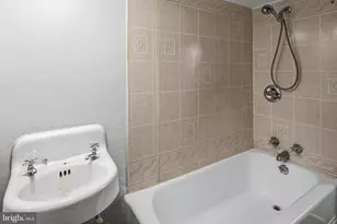 910 St Charles Ave, Baltimore, MD 21229 - Photo 26