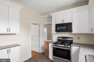 910 St Charles Ave, Baltimore, MD 21229 - Photo 16