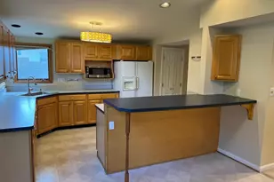 5 Madison Mills Ct, Baltimore, MD 21228 - Photo 12