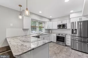 34 Tullycross Ct, Lutherville Timonium, MD 21093 - Photo 10