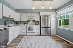 21 Theo Ln, Towson, MD 21204 - Photo 6