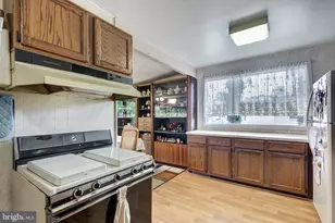 204 Uppergate Ct, Owings Mills, MD 21117 - Photo 18