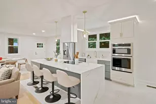 700 Hilton Ave, Baltimore, MD 21228 - Photo 6