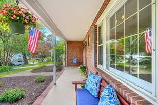 6 Fireoak Ct, Cockeysville, MD 21030 - Photo 2