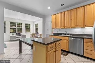 33 Peregrine Ct, Baltimore, MD 21208 - Photo 12