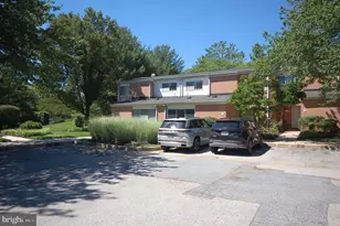 6 Lamplighter Ct, Pikesville, MD 21208 - Photo 1