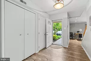 6 Lamplighter Ct, Pikesville, MD 21208 - Photo 4