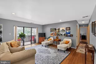 4 Candlemaker Ct, Baltimore, MD 21208 - Photo 2