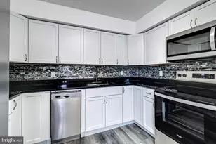 1318 Wilson Point Rd, Baltimore, MD 21220 - Photo 2