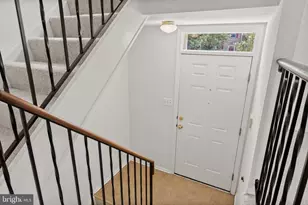 16 Beaver Pond Cir, Baltimore, MD 21234 - Photo 2