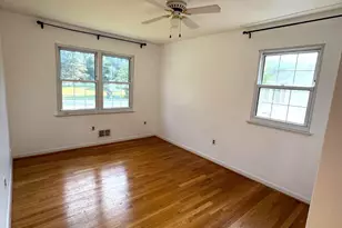 1234 Pleasant Valley Dr, Catonsville, MD 21228 - Photo 12
