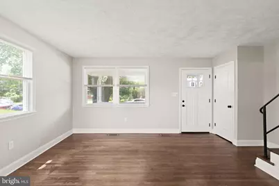 7 Bladen, Essex, MD 21221 - Photo 4