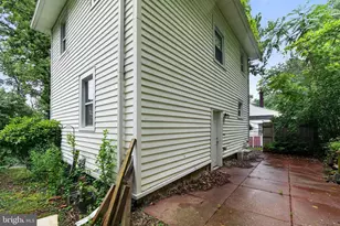 13 Beacon Hill Rd, Baltimore, MD 21207 - Photo 2