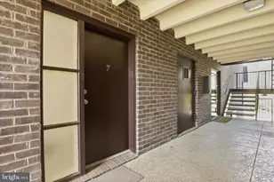 8 Stonehenge Cir, Baltimore, MD 21208 - Photo 8