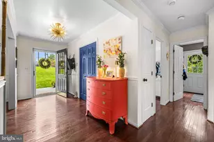 13 Barrow Ct, Towson, MD 21204 - Photo 4