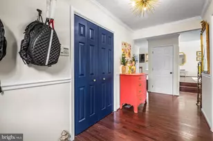 13 Barrow Ct, Towson, MD 21204 - Photo 8