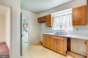 8407 Liberty Rd, Baltimore, MD 21244 - Photo 16