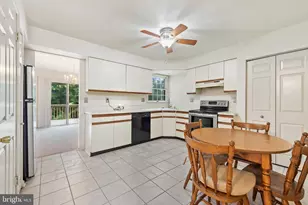 2001 Vista Ln, Lutherville Timonium, MD 21093 - Photo 10