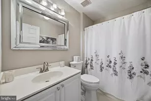 18 Chudleigh Ct, Baltimore, MD 21208 - Photo 16