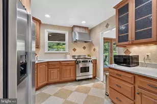 3 N Hilltop Rd, Baltimore, MD 21228 - Photo 10