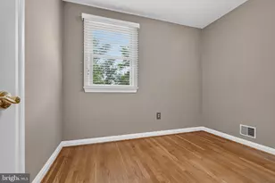 3 N Hilltop Rd, Baltimore, MD 21228 - Photo 12