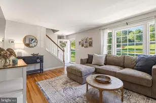1102 Greenway Rd, Cockeysville, MD 21030 - Photo 10