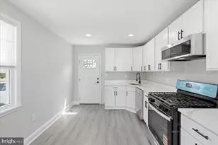 825 Martin Rd, Essex, MD 21221 - Photo 10