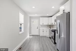 825 Martin Rd, Essex, MD 21221 - Photo 8