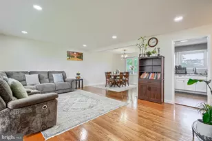 9405 Thornewood Ct, Parkville, MD 21234 - Photo 4
