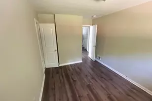 2012 Royal Garden Dr, Baltimore, MD 21207 - Photo 12