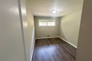2012 Royal Garden Dr, Baltimore, MD 21207 - Photo 10