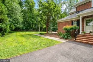 2605 Chestnut Woods Ct, Reisterstown, MD 21136 - Photo 22