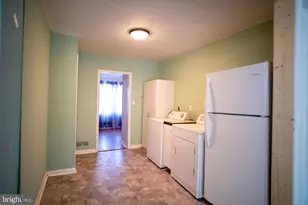 2218 Gaylawn Dr, Baltimore, MD 21227 - Photo 6