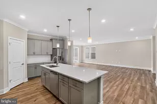 504 Willowshire St, Middle River, MD 21220 - Photo 4