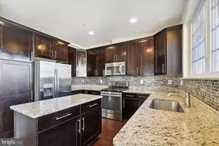 67 Linden Pl, Towson, MD 21286 - Photo 10