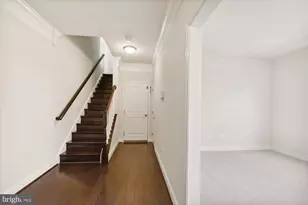 67 Linden Pl, Towson, MD 21286 - Photo 6