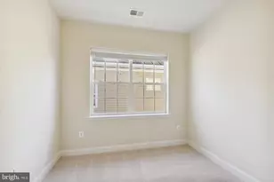 67 Linden Pl, Towson, MD 21286 - Photo 22