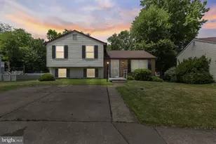 14 Tulip Tree Ct, Baltimore, MD 21221 - Photo 1