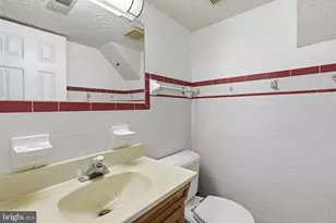 14 Tulip Tree Ct, Baltimore, MD 21221 - Photo 20