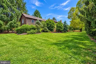 1926 Broadway Rd, Lutherville Timonium, MD 21093 - Photo 8