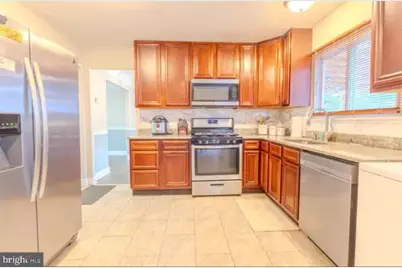 2106 Rolling Road N, Windsor Mill, MD 21244 - Photo 12