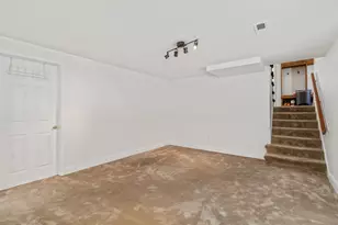 7206 N Charles Street N, Lutherville Timonium, MD 21093 - Photo 48
